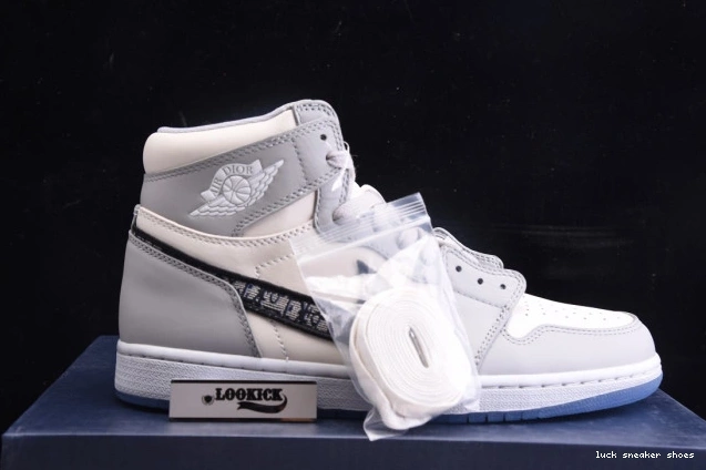 Rep LUCY x High CN8607-002 Jordan (DR box) DR Retro 1 shoe 0714